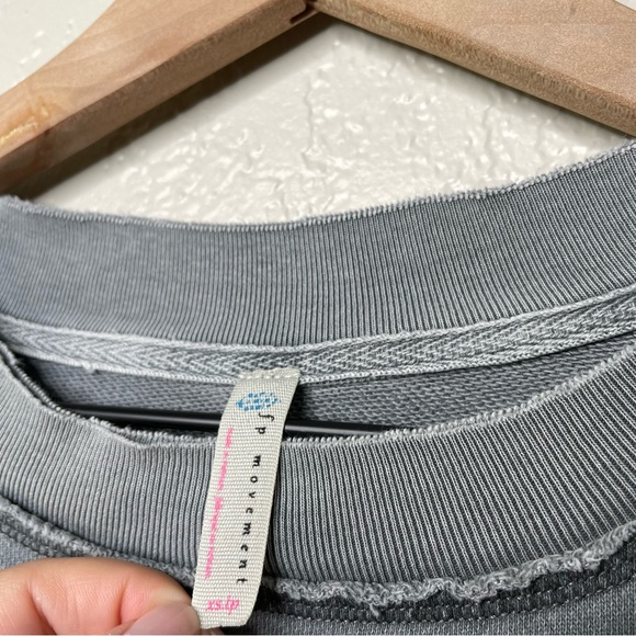 FP Movement Free People Solid Metti Crew Oversized Distressed - Picture 8 of 12